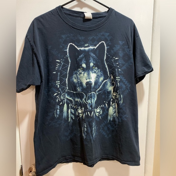 Wolf Shirt nature wolf print style shirt distressed look - Picture 2 of 3